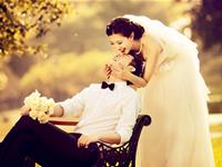 细数那些文体恋的星座明星