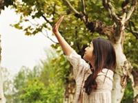 紫微斗数看容易一见钟情的人