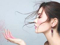 一张牌占卜出你下半年的桃花月