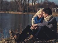 一个专情一个花心的星座配对