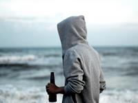 不爱表现自己的生肖男