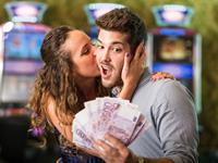 哪些星男喜欢用金钱衡量女人