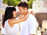 对爱人超级大方的星座男