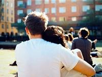 浪漫终是虚无缥缈，这些星座只求爱情踏实