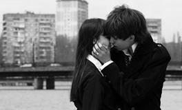 喜欢用浪费营造浪漫的星座男