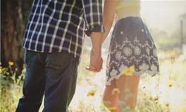 跟这几个星座女恋爱，你能享受朴实平价的爱情