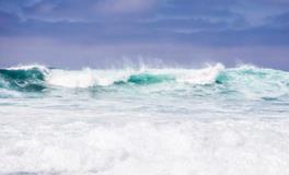 女人梦见自己在天上飞