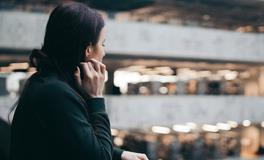 已婚女人梦见红色的花