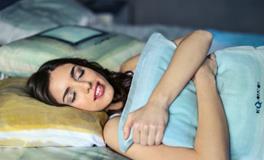 女人梦见两只狗