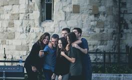 怀孕梦到掉海里