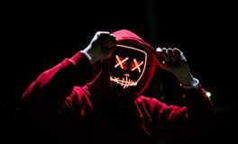 梦见自己的孩子头流血