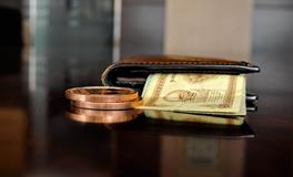 梦到别人还钱给我