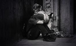 梦见别人拉屎沾到我身上