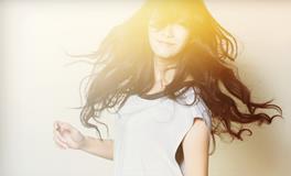 梦到自己头发又长又顺