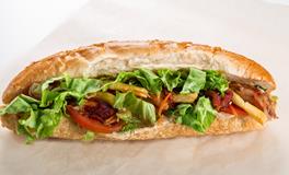 梦见饭店吃饭的人很多