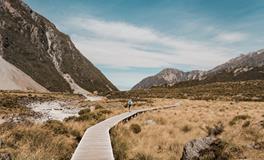 梦见自己掉河里了是什么意思