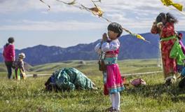 裕固族居住特色是什么？