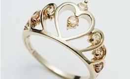 摩羯座钻石戒指