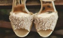 双子座的婚纱鞋子
