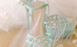 水瓶座的婚纱鞋子