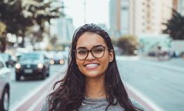 女人梦见自己洗碗