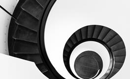 梦见满嘴头发扯不完