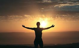 属龙人出生时辰命运