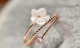 水瓶座的个性戒指