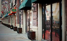 店铺门朝向哪边最好