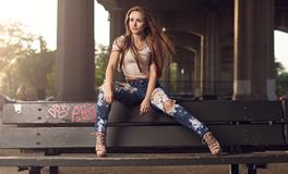 女人梦见土坟堆