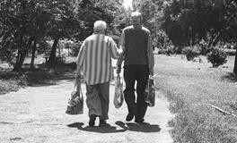 梦见外公背对着我