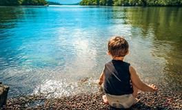 梦见抱着小男孩的寓意