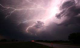 梦见狂风冰雹是什么意思