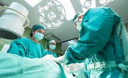 梦见肚子做手术