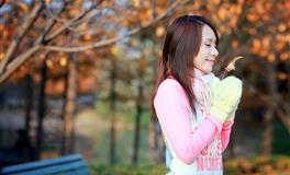 喜欢放空话的三大星座，她们说话不可全信