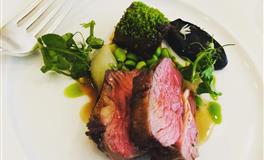 魅力不减越老越好看，越看越有魅力的3个星座