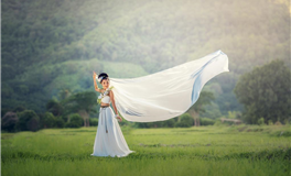 自己喜欢的女生被欺负了，属鸡男第一时间会怎么办