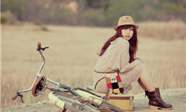 属鸡女子这样挑选口红，轻松招来桃花朵朵