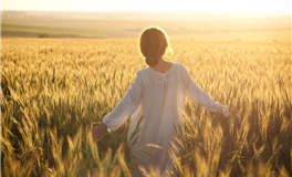 属龙人在恋爱中能否保持独立个性