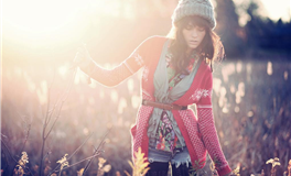 属牛女餐厅吃饭，菜品现苍蝇，她会怎么办？