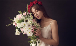 百变巫女摩羯座2025年运势