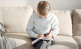 Ezoey徐佩玲每日星座运势2025年4月28日