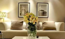 提升家居风水：中堂挂画的艺术选择