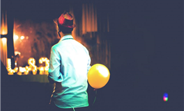 成就非凡的男人，家庭幸福的女人