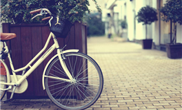 Ezoey徐佩玲每日星座运势2025年12月6日